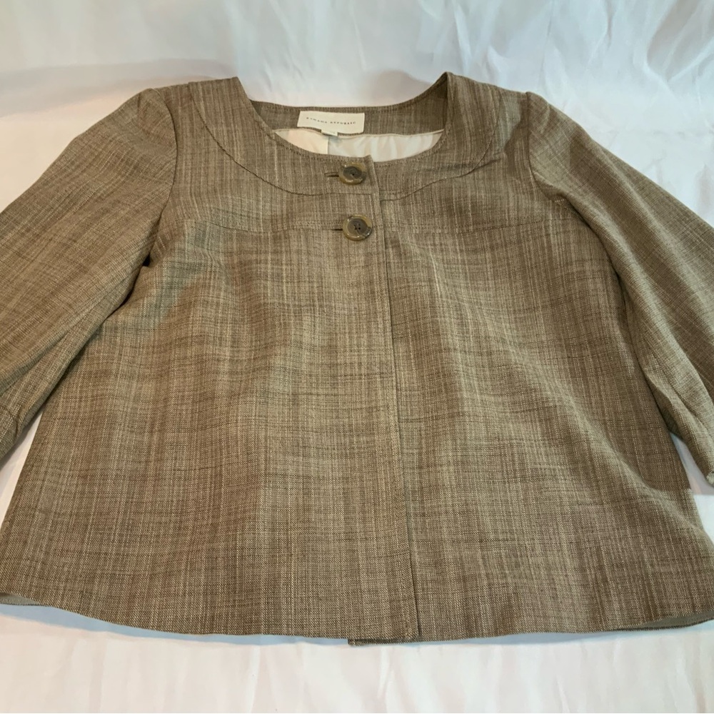 Banana Republic collarless short Jacket. Sz 6 Woven Linen. Fully lined Dark Tan